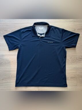 Columbia Men’s Dark Navy Polo with Light Gray Trim